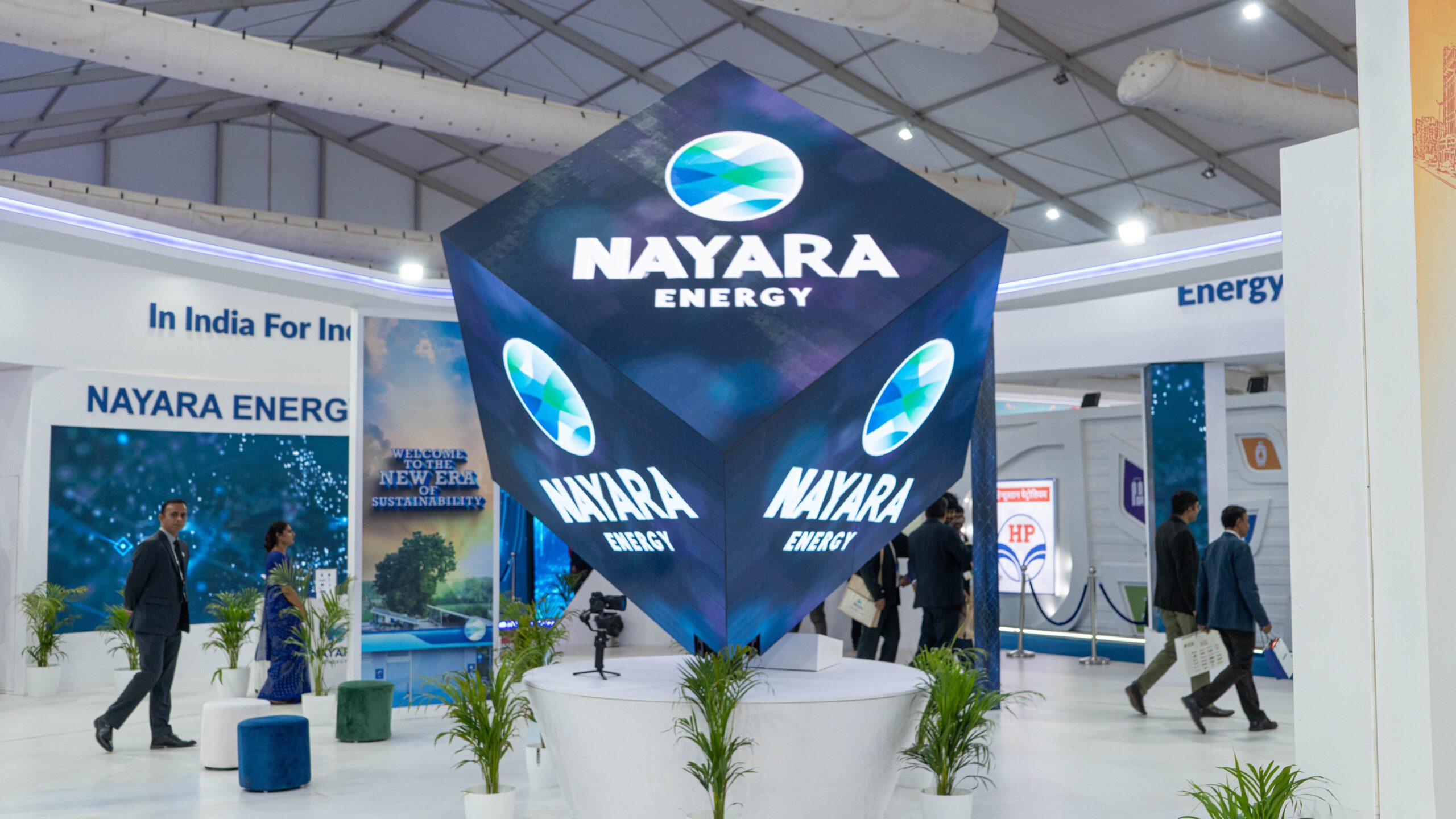 You are currently viewing What Makes a Corporate Photoshoot Look “Premium” And Why It Matters